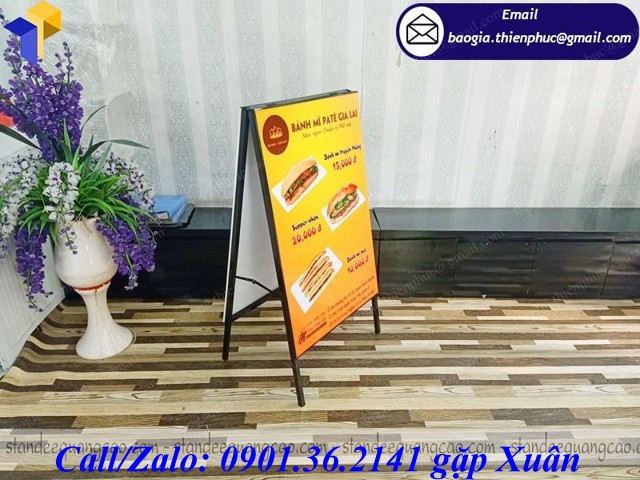 chân standee chữ a