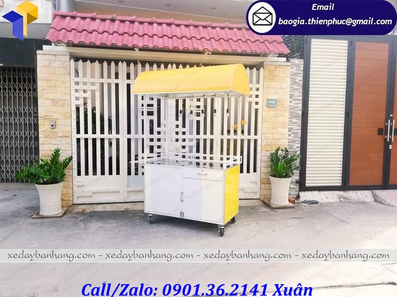 xe bán nước ép