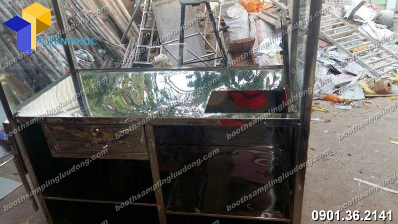xe inox ban tra sua sinh to.jpg