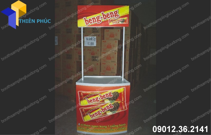 booth ban hang bang nhua gia re