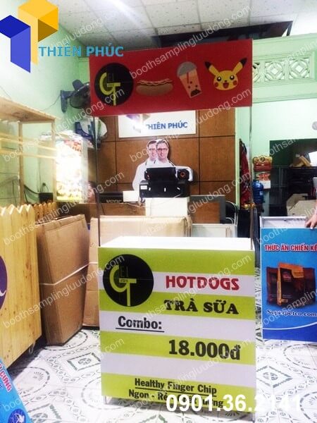 booth-ban-hang-di-dong-gia-re-quan-11