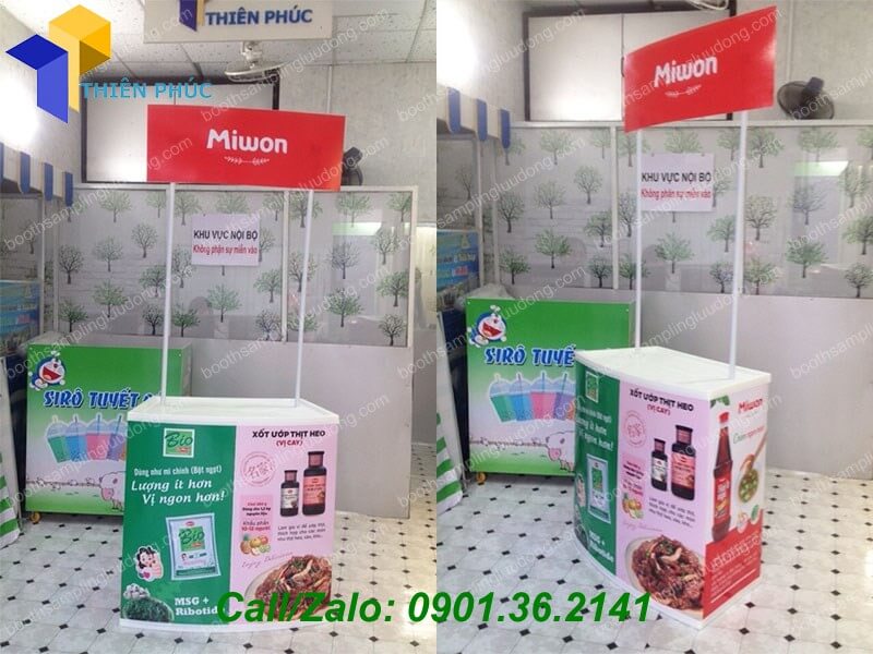 quay booth nhua gia re
