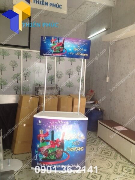chuyen cung cap quay booth nhua gia re