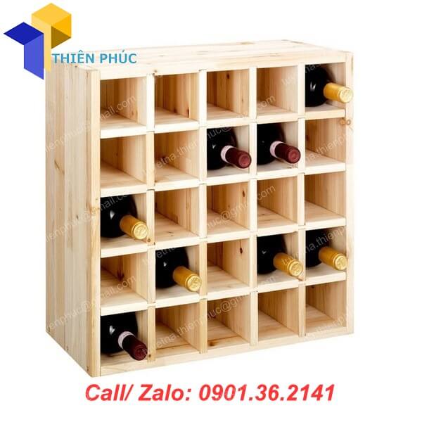 thi cong ke go trung bay ruou vang
