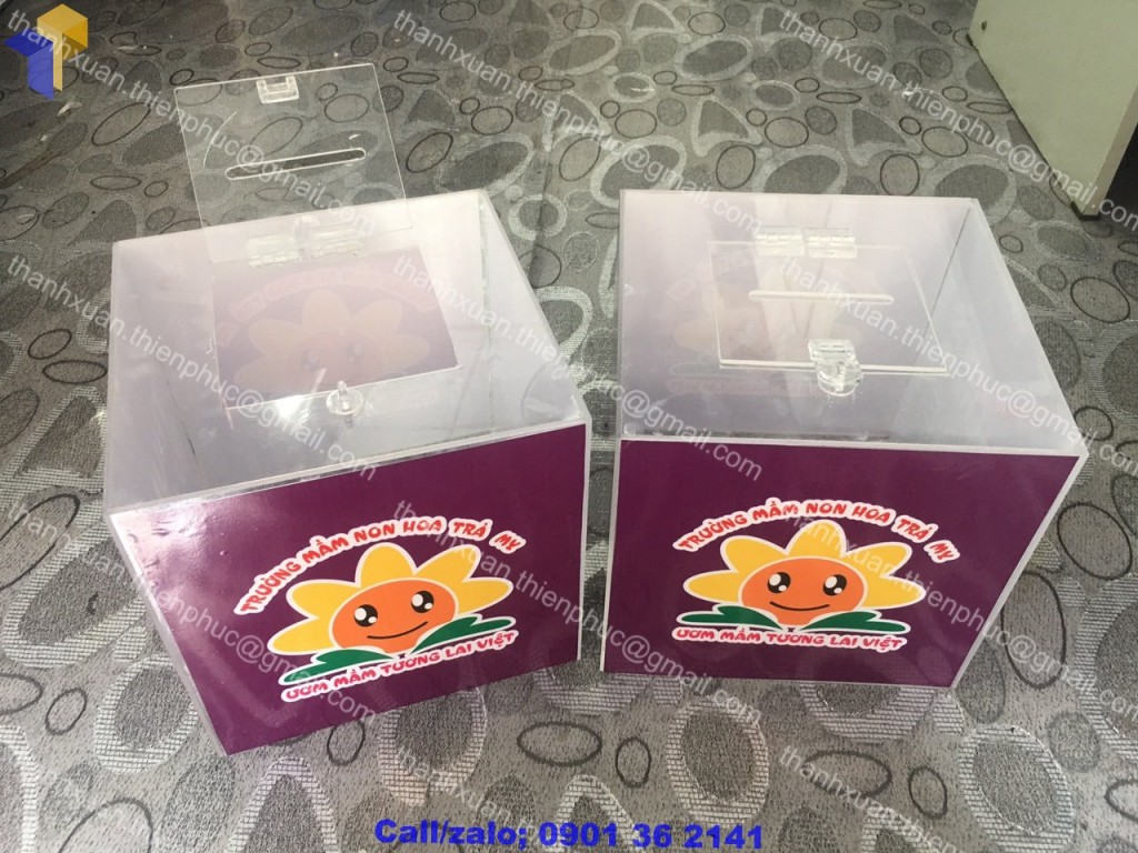 thung mica tu thien gia re