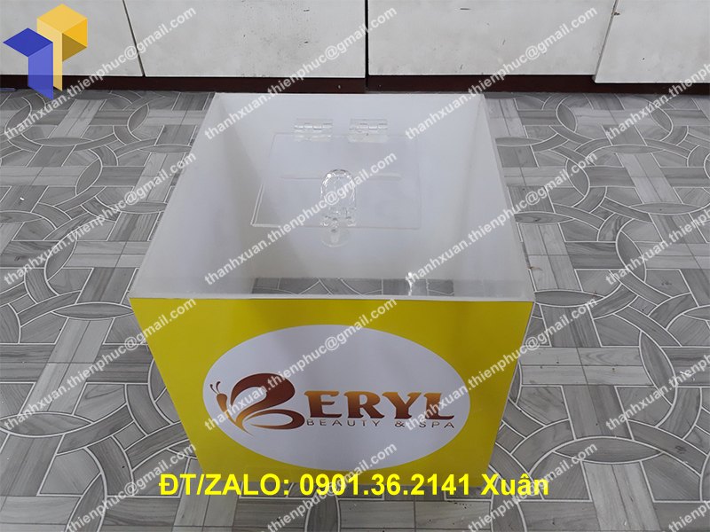 hop mica trung thuong gia re