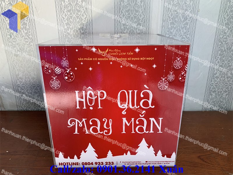 hop qua may man
