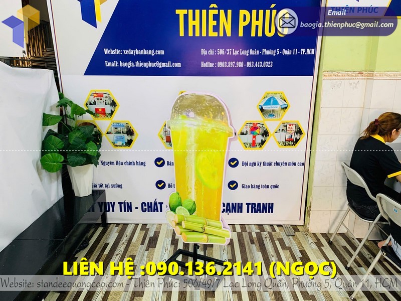 mô hình quảng cáo chân sắt