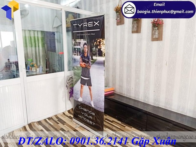 standee banner cuốn