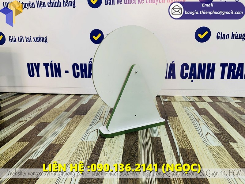 vòng quay để bàn may mắn