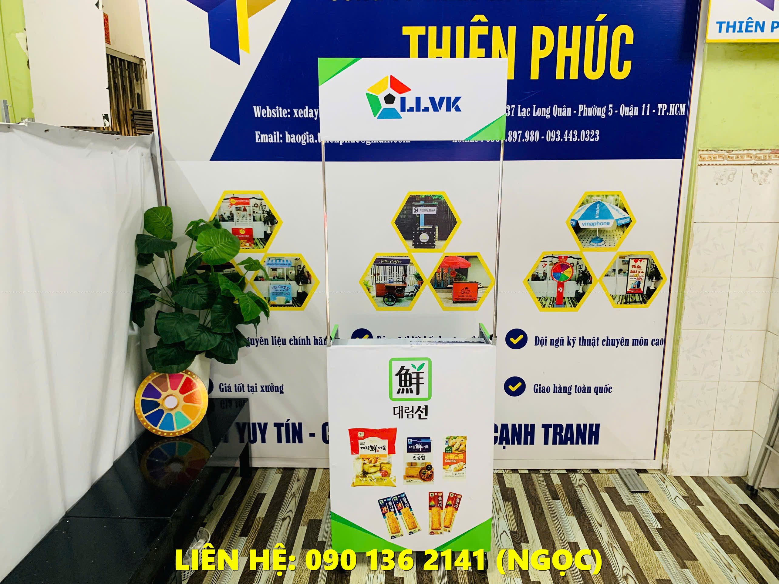 xe bán hàng ốp bạt mini